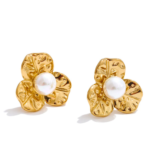 Pearl flower small plant stud earrings - product image
