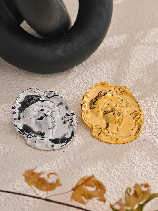 Personalized metal portrait head brooch - product image