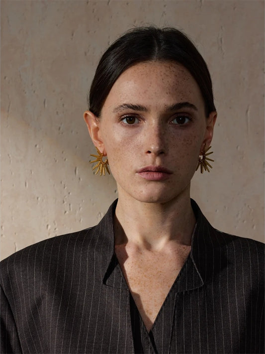 Personalized minimalist fashion huggie earrings - product image