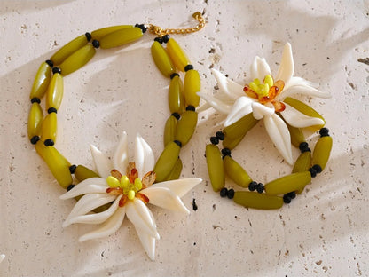 Petal flower handmade necklace bracelet earrings ring set - product image