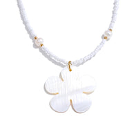 Plastic Beads Pearls Flower Pendant Necklace