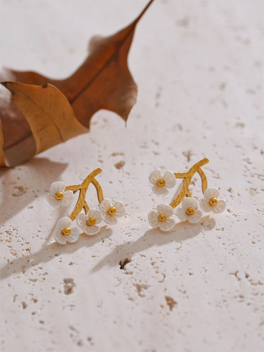Plastic flower korean stud earrings women - product image