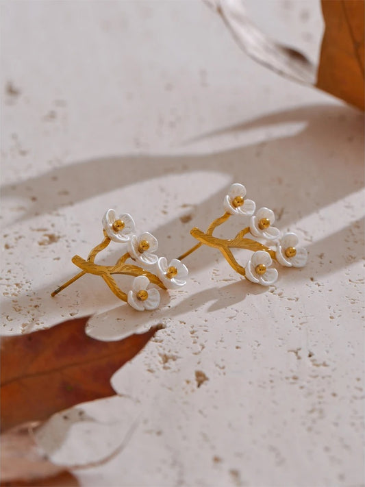 Plastic flower korean stud earrings women - product image