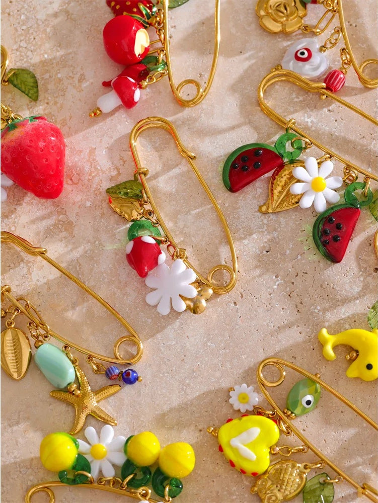 Plastic strawberry fruit heart flower shell pin brooch - product image