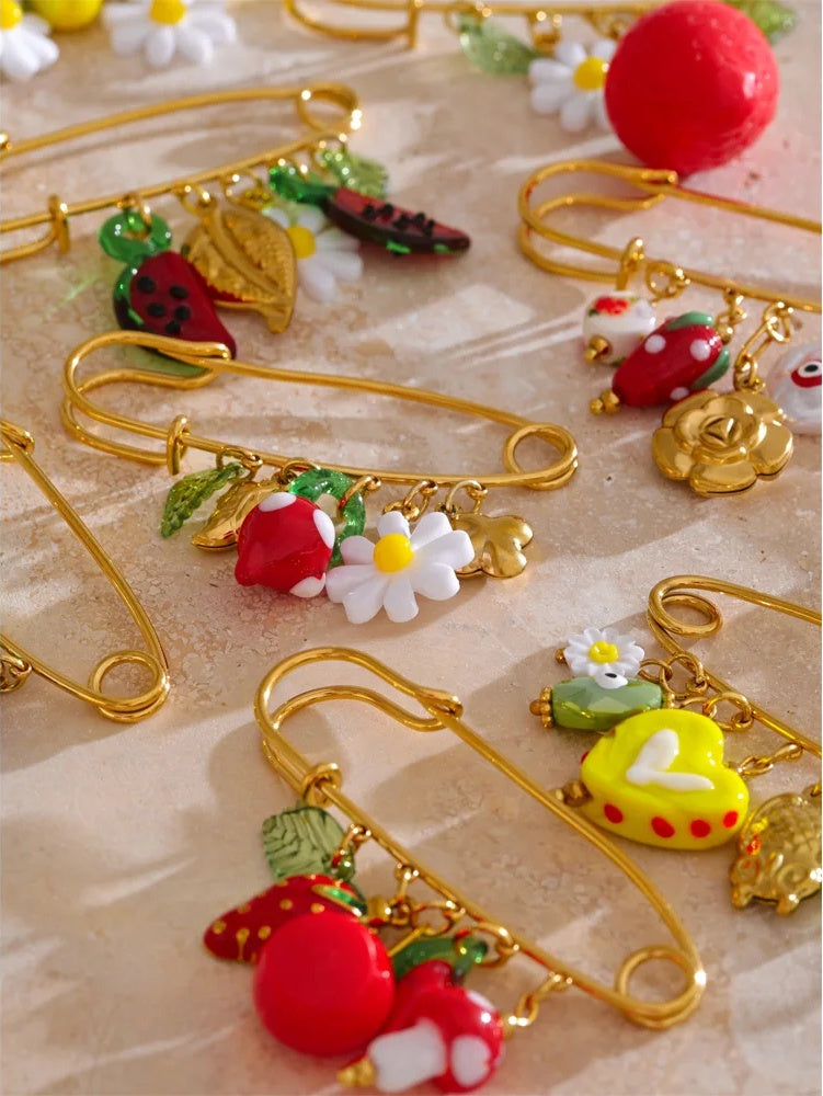 Plastic strawberry fruit heart flower shell pin brooch - product image