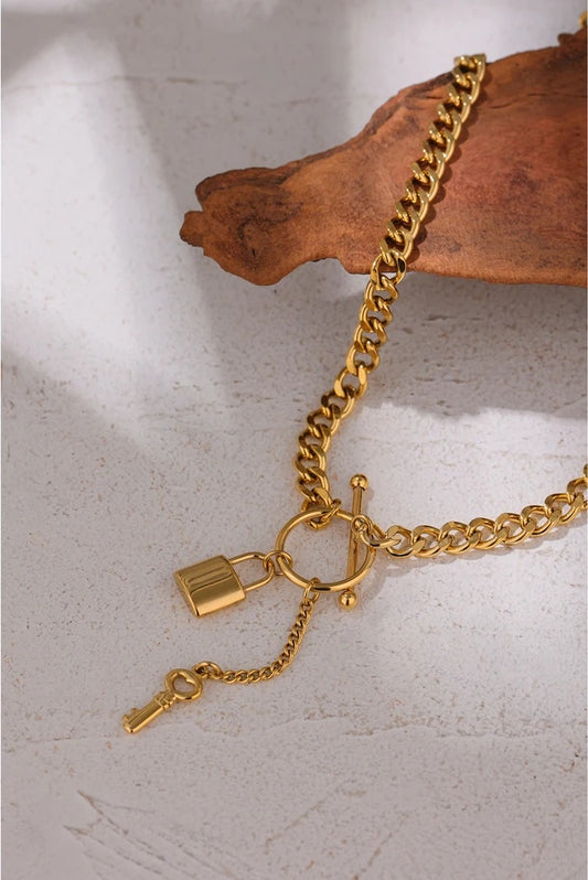 Punk metal lock pendant minimalist chain necklace - product image