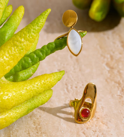 Red agate shell minimalist fashion ring - product image