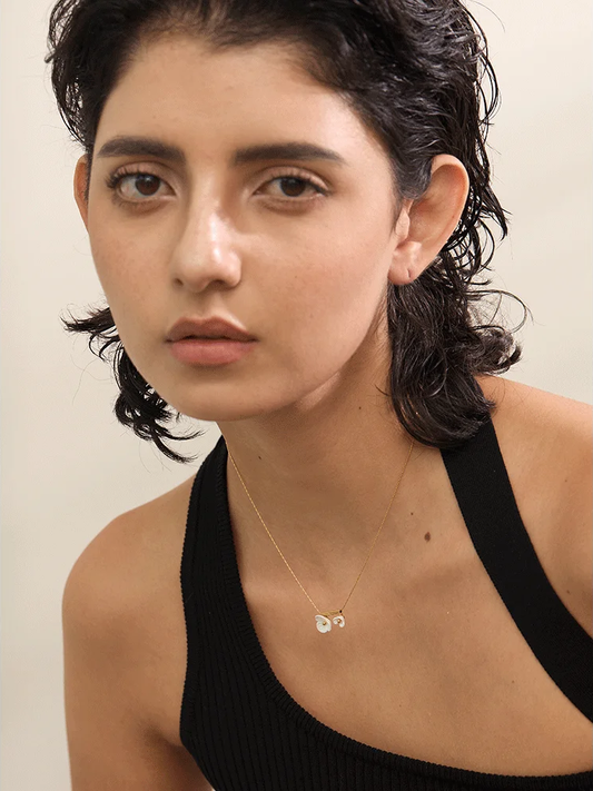 Resin flower minimalist pendant summer necklace - product image