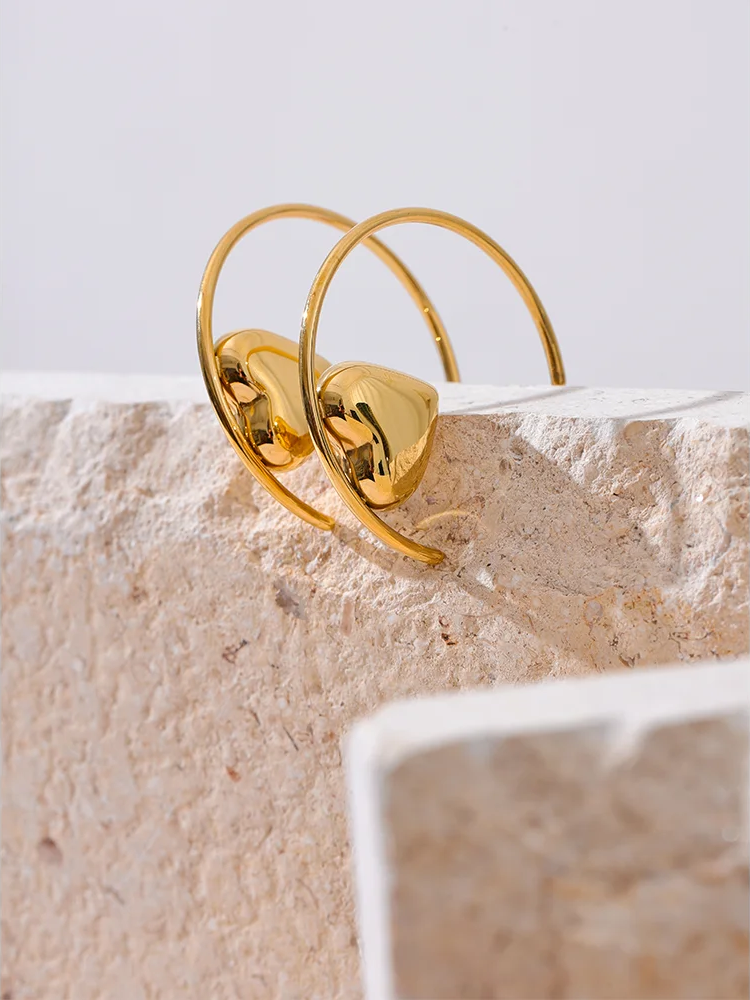 Round circle heart statement hoop earrings - product image