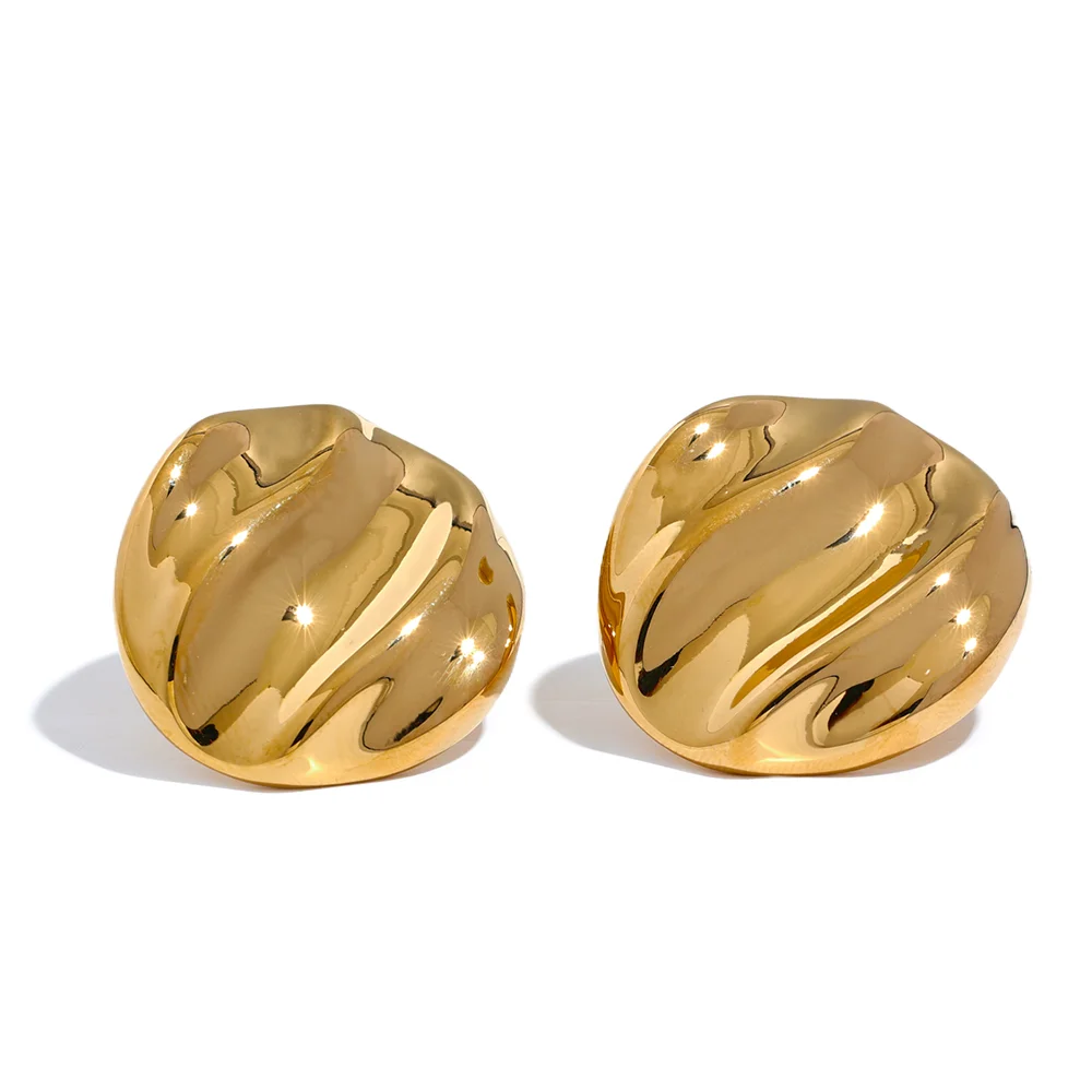Round contemporary shiny fashion stud earrings - product image