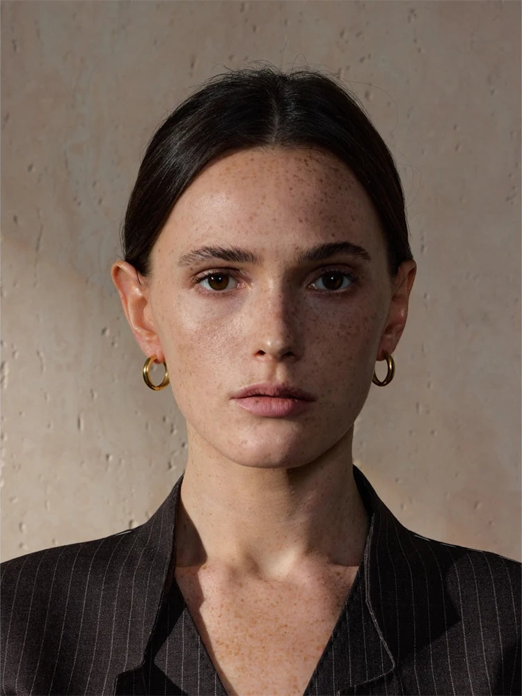 Round daily versatile hoop earrings for unisex - product image