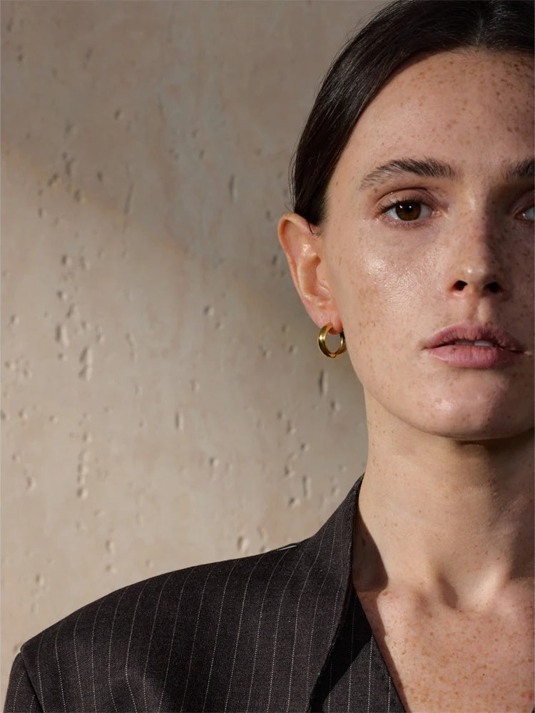 Round daily versatile hoop earrings for unisex - product image