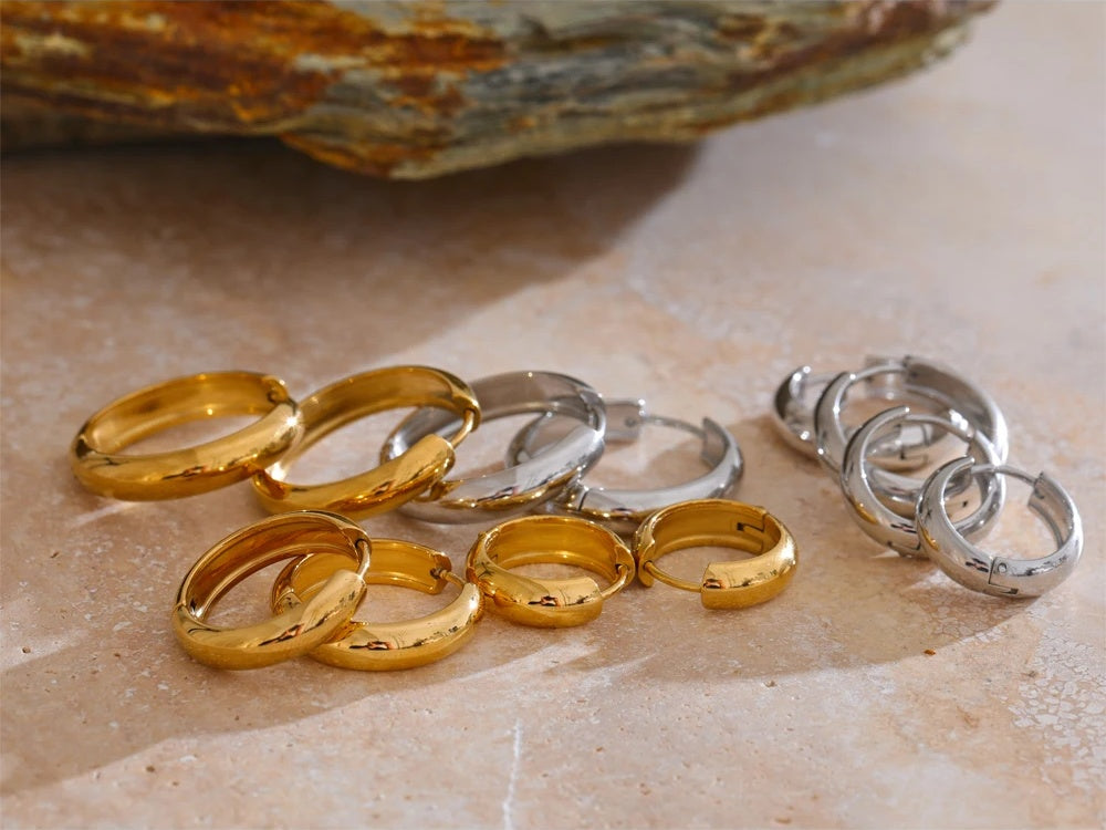 Round daily versatile hoop earrings for unisex - product image