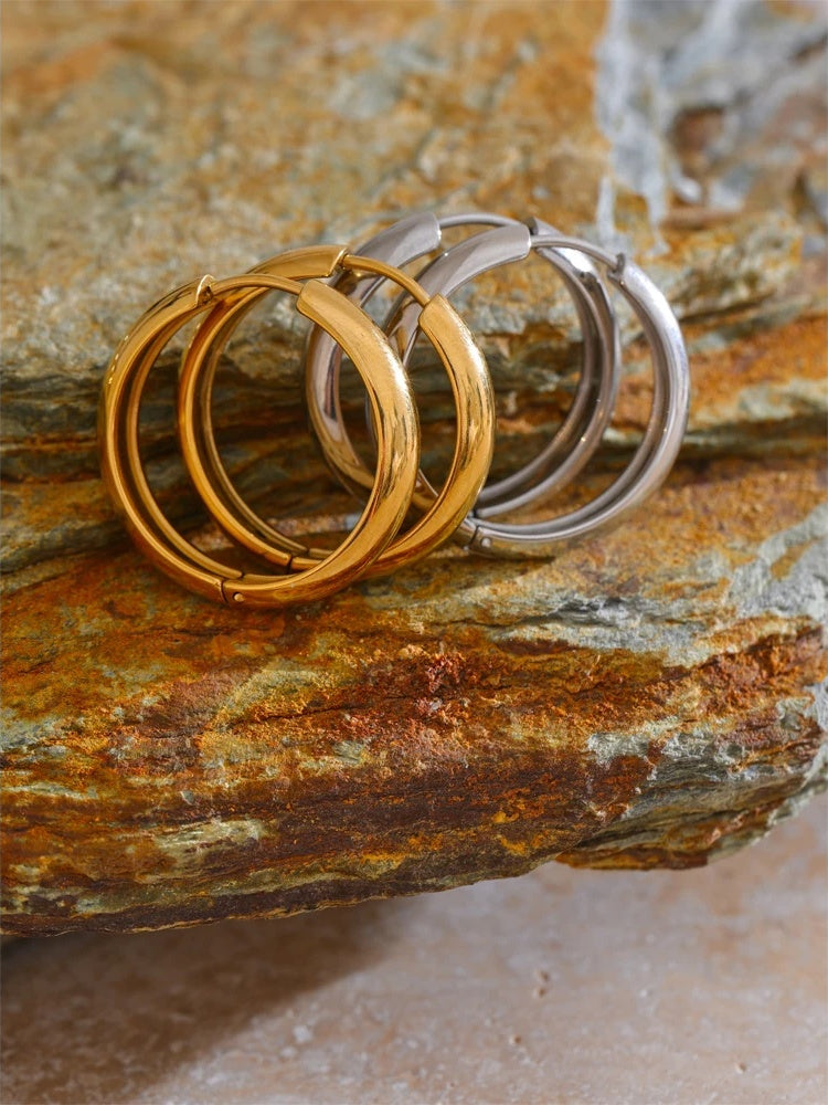 Round daily versatile hoop earrings for unisex - product image
