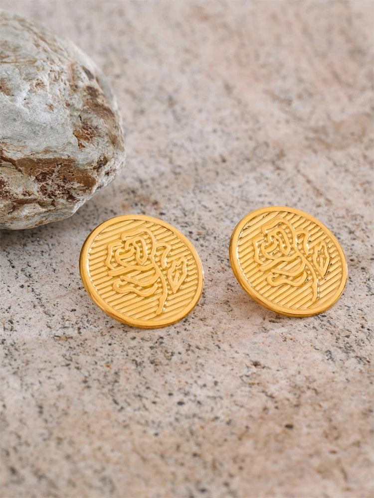 Round flower shape stud earrings - product image