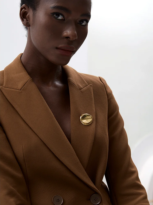 Round minimalist metal brooch accessory - product image