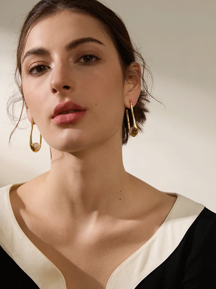 Round modern imitation pearl hoop earrings - product image