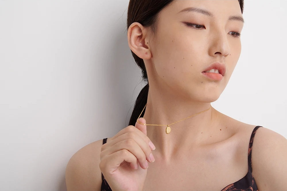 Round modern statement collar pendant necklace - product image