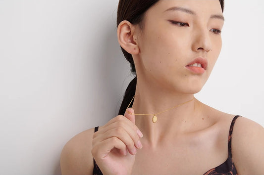 Round modern statement collar pendant necklace - product image