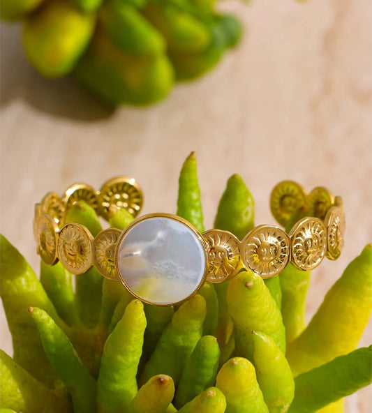 Round shell sun cuff bracelet bangle - product image