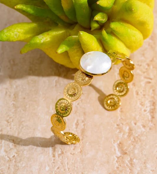Round shell sun cuff bracelet bangle - product image
