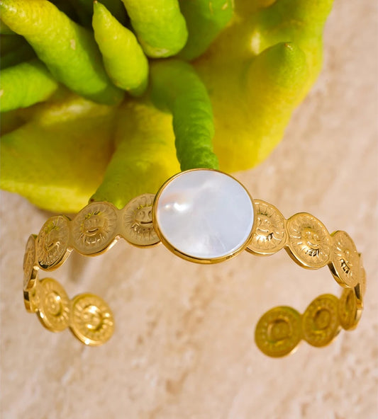 Round shell sun cuff bracelet bangle - product image