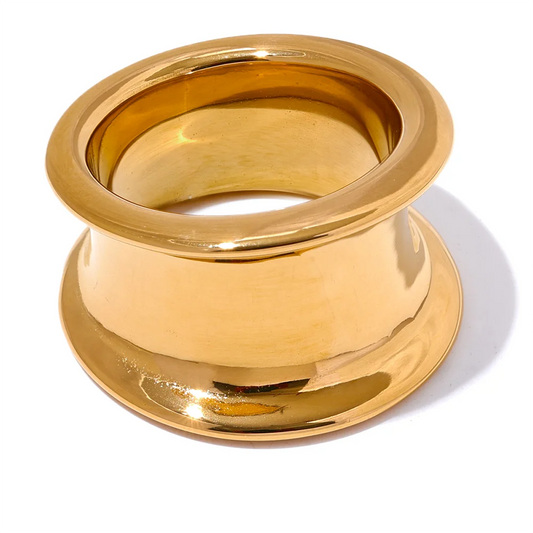 Round wide abstract sleek statement ring - product image