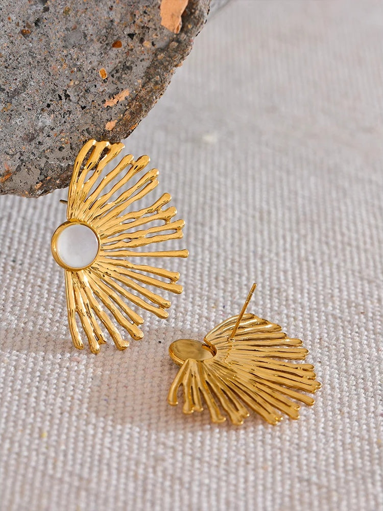 Shell charm hyperbole stud earrings - product image