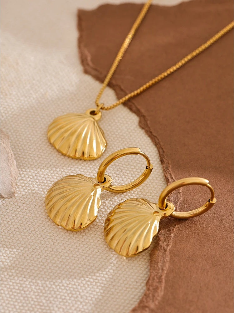 Shell necklace earrings set gold color - product image