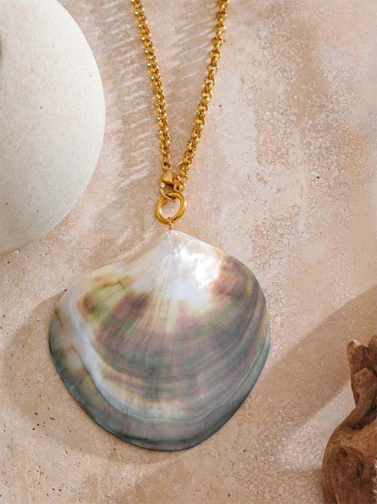 Shell pearls pendant statement necklace - product image