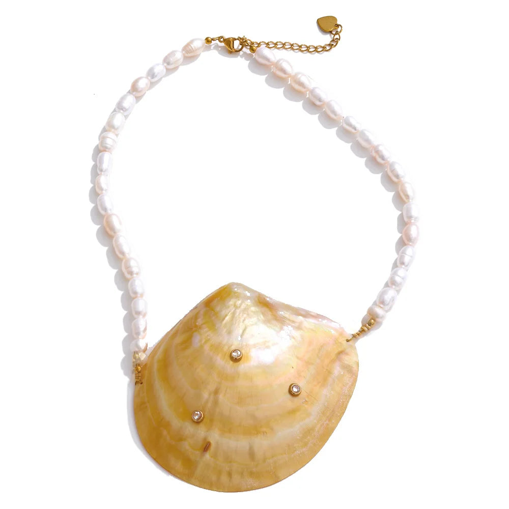 Shell pearls pendant statement necklace - product image