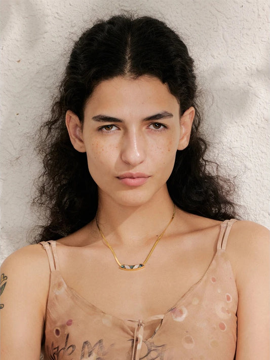 Shell pendant snake chain minimalist collar necklace - product image