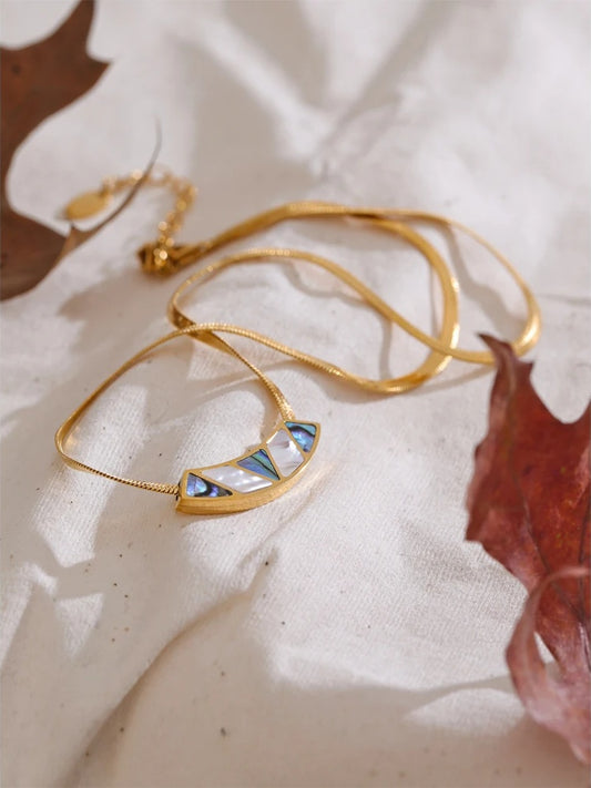 Shell pendant snake chain minimalist collar necklace - product image