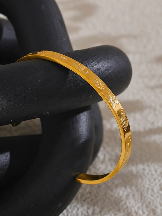 Shell seahorse starfish conch open cuff bracelet - product image
