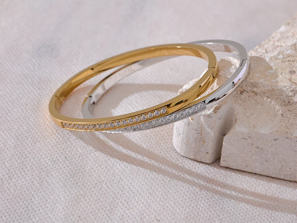 Shiny cubic zirconia daily bangle bracelet - product image