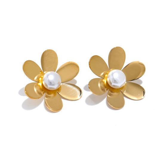 Simulated pearl flower daily trendy stud earrings - product image