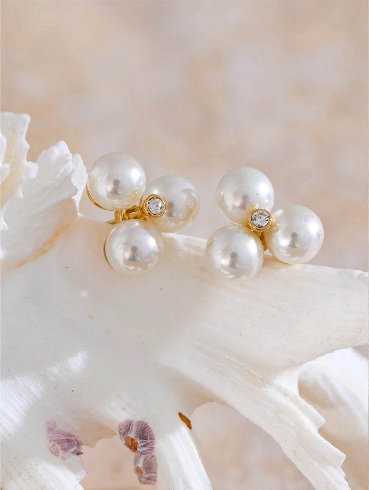 Simulated pearl flower stud earrings daily elegant - product image