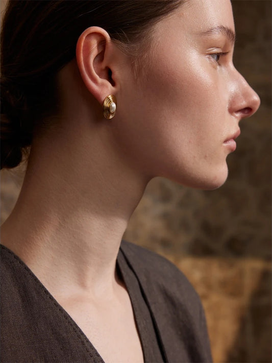 Simulated pearl round stud earrings - product image
