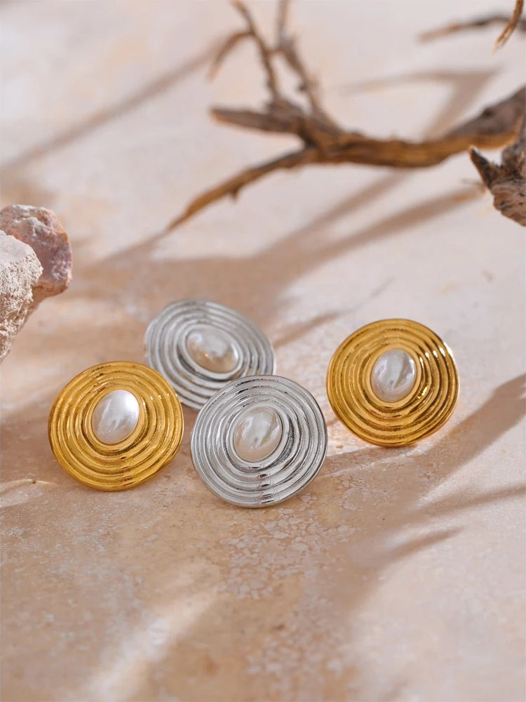 Simulated pearl round stud earrings - product image