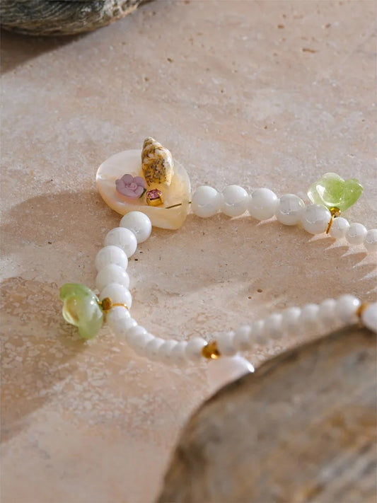 Simulated pearls beads chain conch pendant necklace - product image