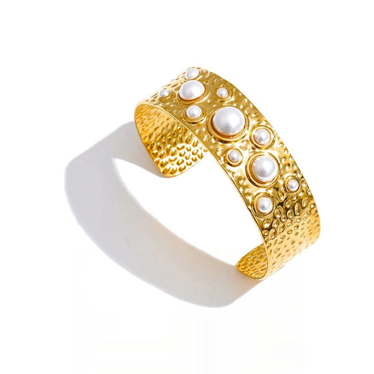 Simulated pearls hammer metal fashion cuff bracelet - product image