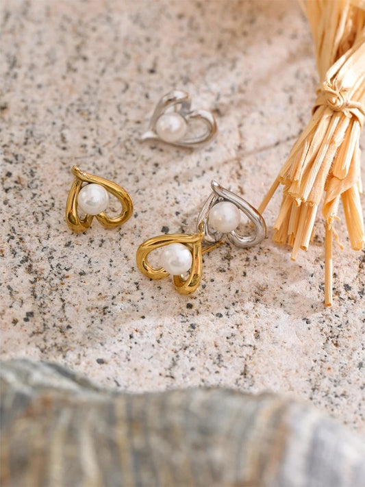 Simulated pearls heart love daily stud earrings - product image