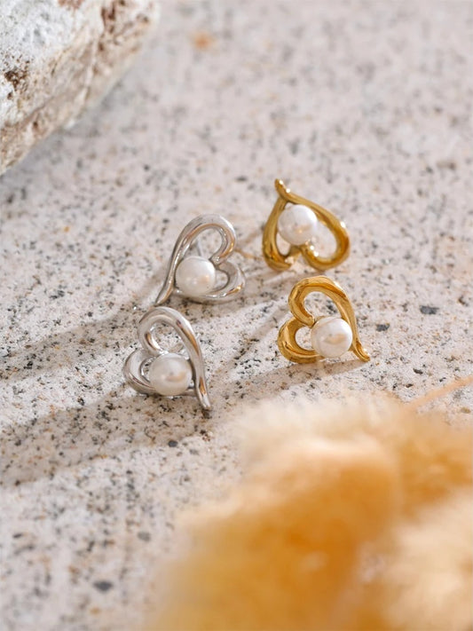 Simulated pearls heart love daily stud earrings - product image