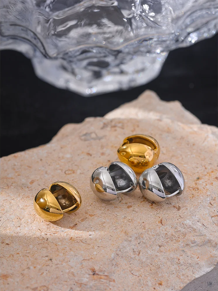 Sleek double face abstract hoop earrings - product image