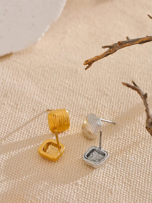 Small square metal stud earrings women - product image