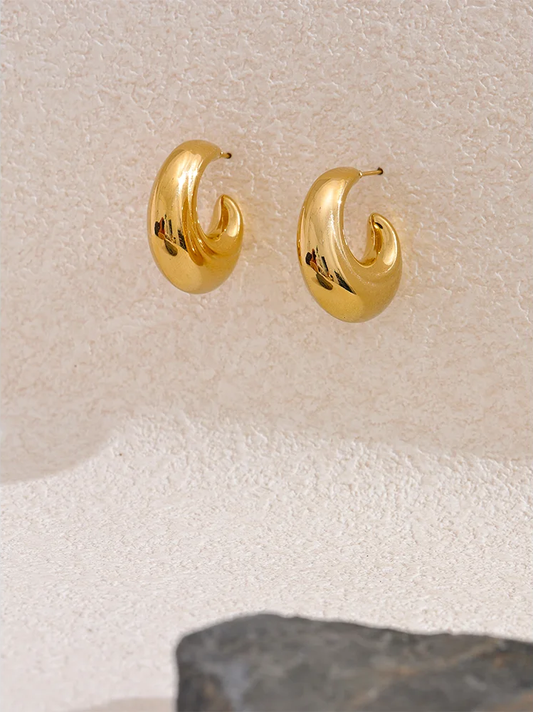 Smooth c-shape chunky fashion hoop earrings - product image