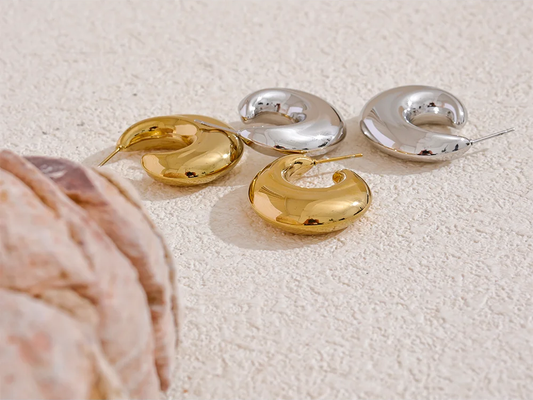Smooth c-shape chunky fashion hoop earrings - product image