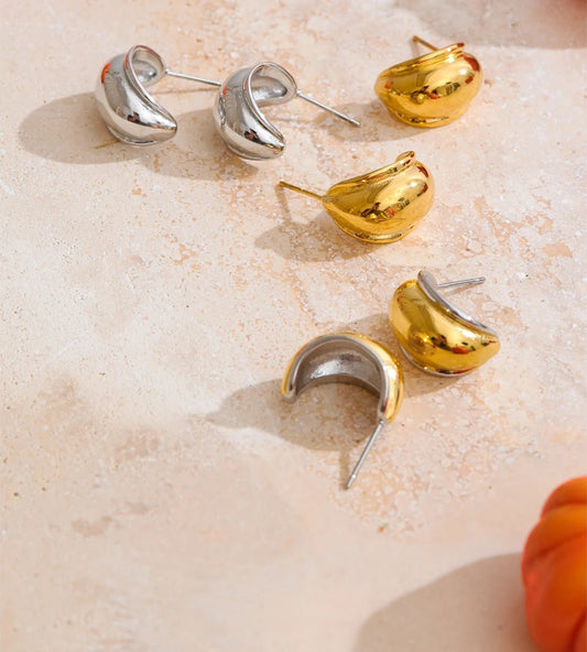 Smooth c-shape huggie daily hoop earrings - product image
