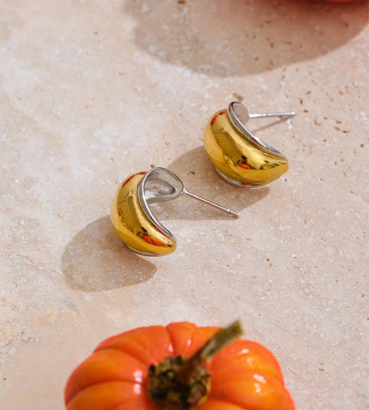 Smooth c-shape huggie daily hoop earrings - product image