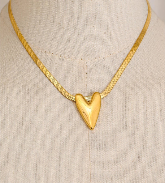 Smooth heart pendant snake chain necklace - product image